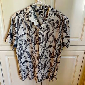 Men’s Large Express Shirt- Like New